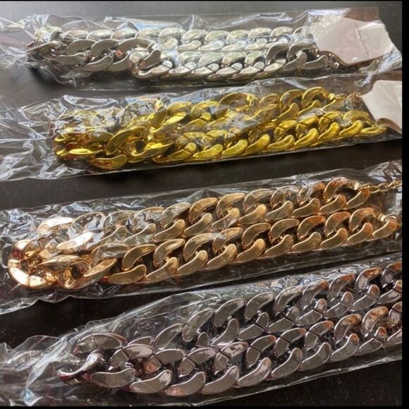 GOLD TONE Chunky Faux Metal Choker - Picture 7 of 8